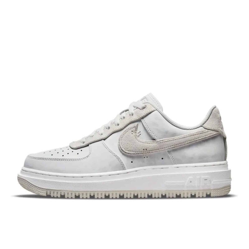 air-force-1-luxe-dd9605100