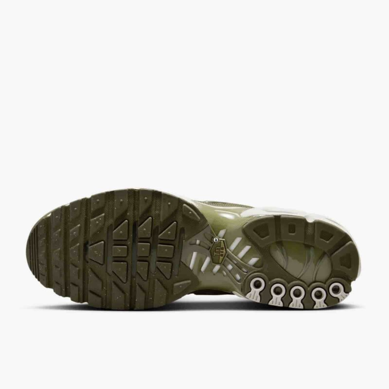 Nike Air Max Plus FB9722-002