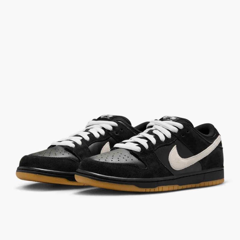 Nike SB Dunk Low Pro 'Black White Gum' - Imagen 3