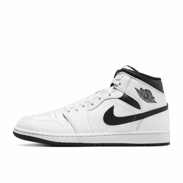 Air Jordan 1 Mid 'Reverse Panda' DQ8426-132