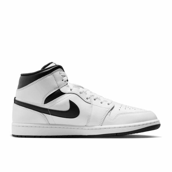 Air Jordan 1 Mid 'Reverse Panda' DQ8426-132