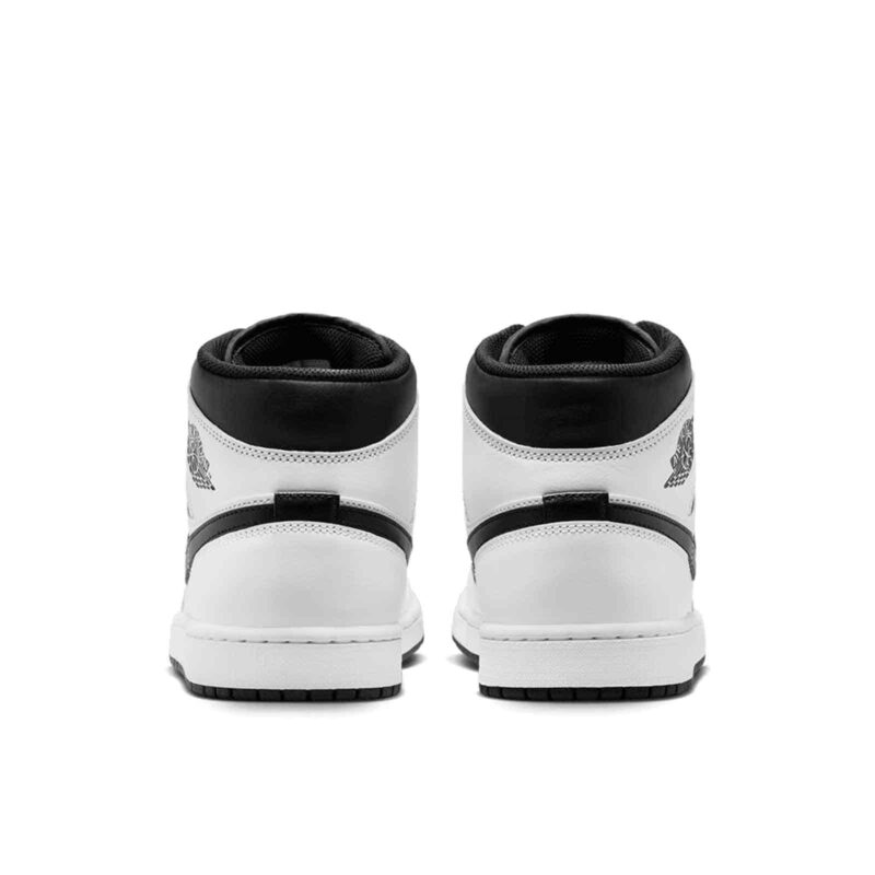 Air Jordan 1 Mid 'Reverse Panda' DQ8426-132