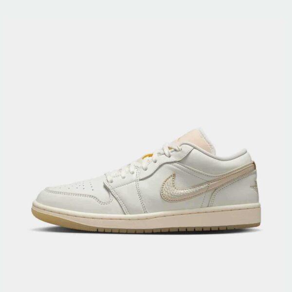 Air Jordan 1 Low 'Hoops Gold Pack' HV5157-100 para mujer