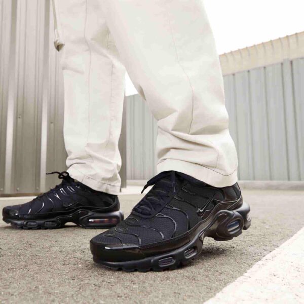 Nike Air Max Plus 'Triple Black' 604133-050