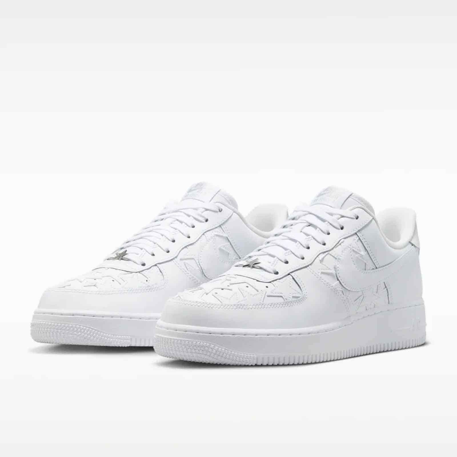 Nike Air Force 1 Low Retro 'Triple White Stars' IM5750-100