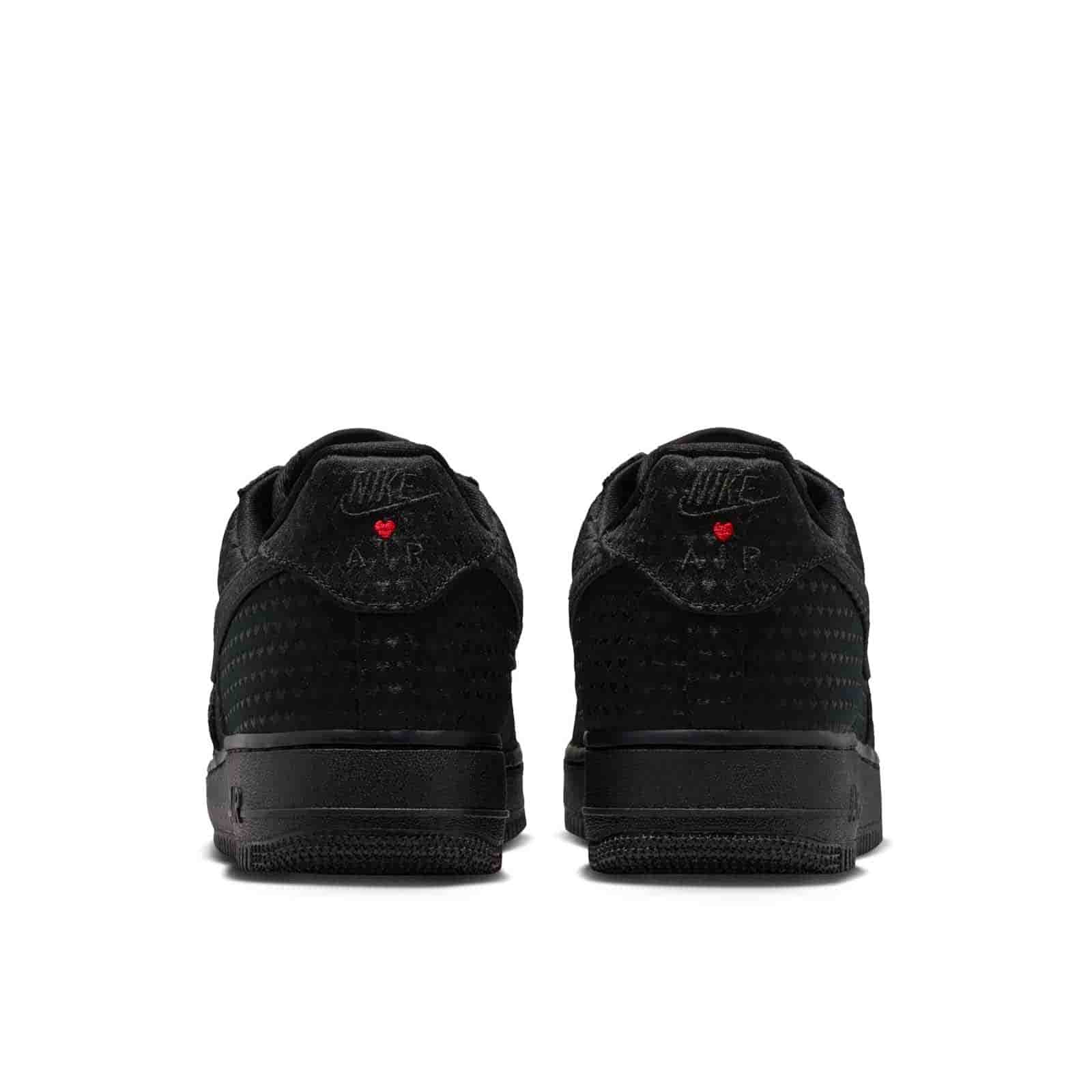 Nike Air Force 1 Low 'Valentine's Day Black 2026' IB6836-001